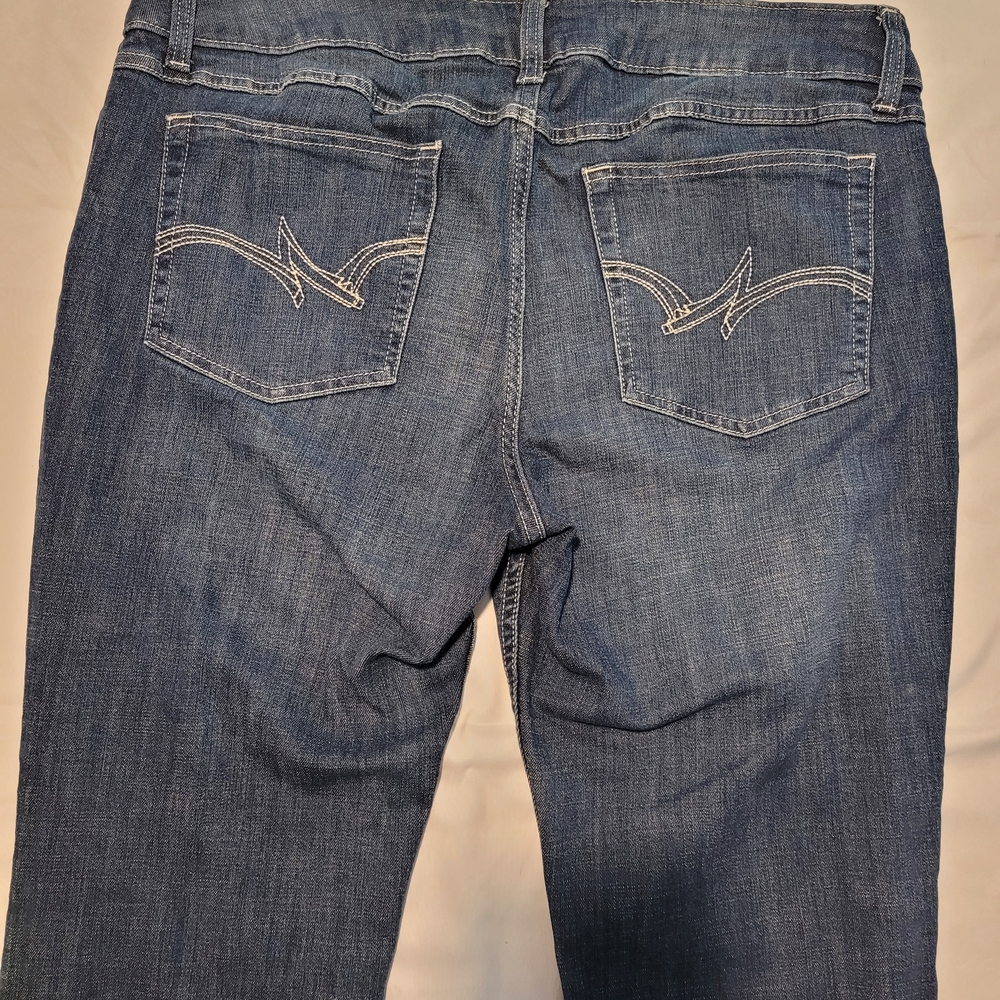 Wrangler Women's Boot Cut Jeans in Classic Blue - Picture 2 of 4